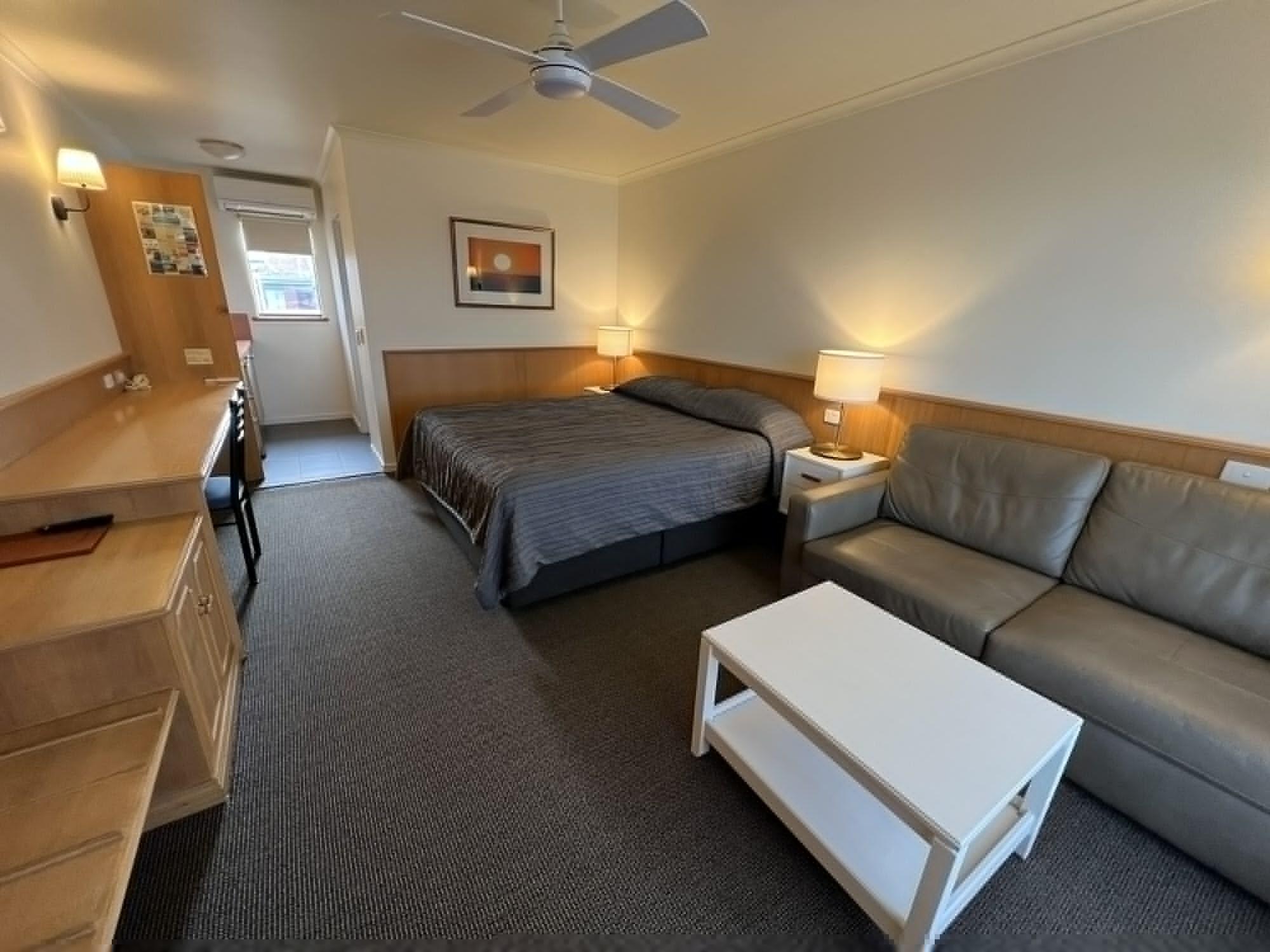 Summerhill Motor Inn (Adults Only) Merimbula Eksteriør billede