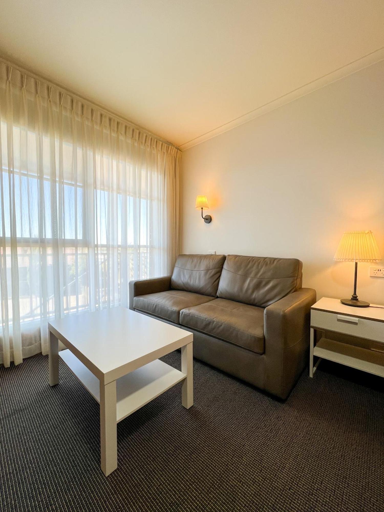 Summerhill Motor Inn (Adults Only) Merimbula Eksteriør billede