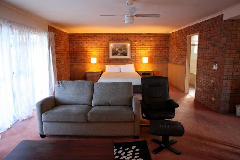 Summerhill Motor Inn (Adults Only) Merimbula Eksteriør billede