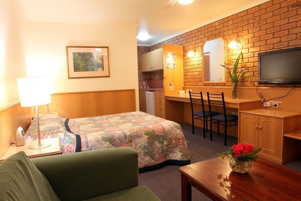 Summerhill Motor Inn (Adults Only) Merimbula Eksteriør billede